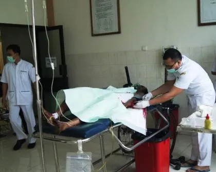 Lantaran Stres, Anak Nekad Bacok Ayah Kandungnya